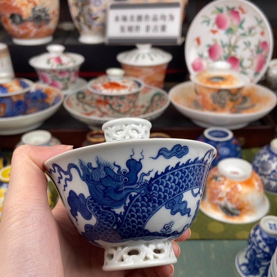 陶瓷设计风格设计风格很简单