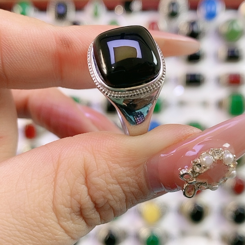 【闪购商品】银S925镶嵌戒指玛瑙/玉髓岁**痕