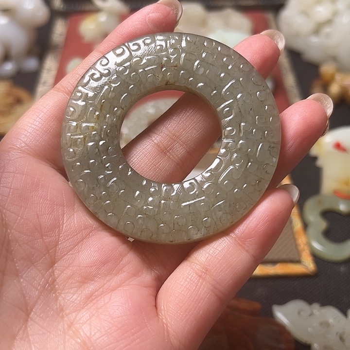 汤***姆和田玉（糖玉）未镶嵌颈饰