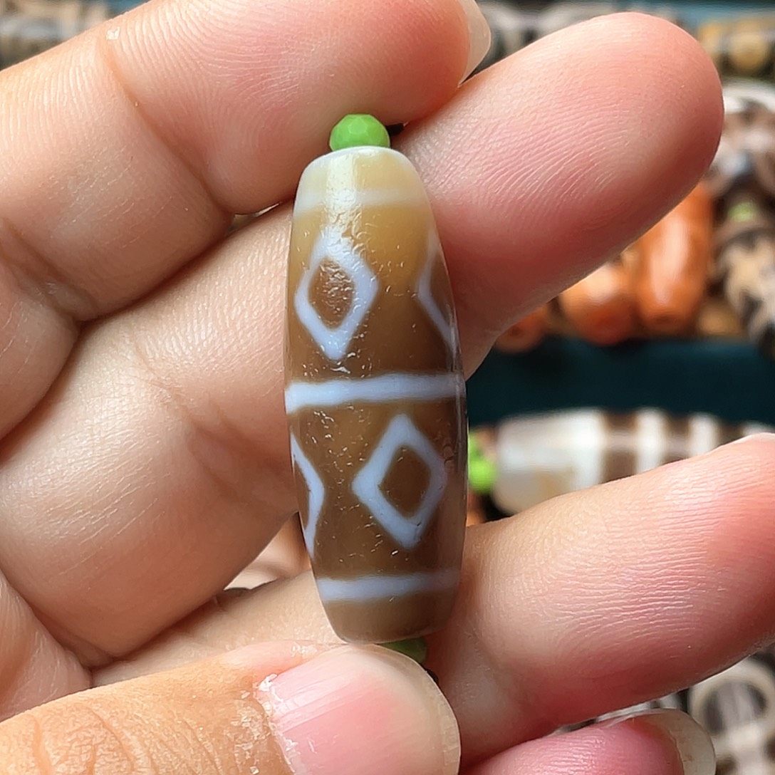 玛瑙/玉髓未镶嵌颈饰小卢金刚八