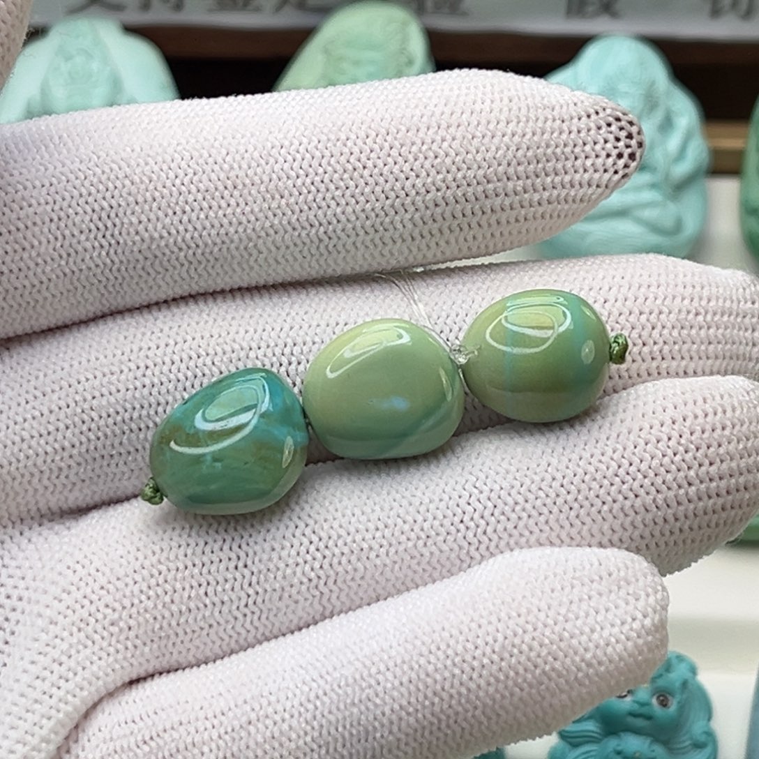 绿松石未镶嵌珠宝奇石青芜坠随形