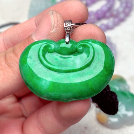 翡翠吊坠(不含链)未镶嵌