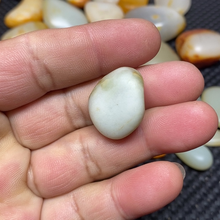 和田玉珠宝奇石未镶嵌