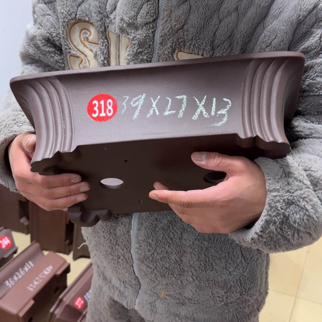 紫砂花盆呜呜呜呜