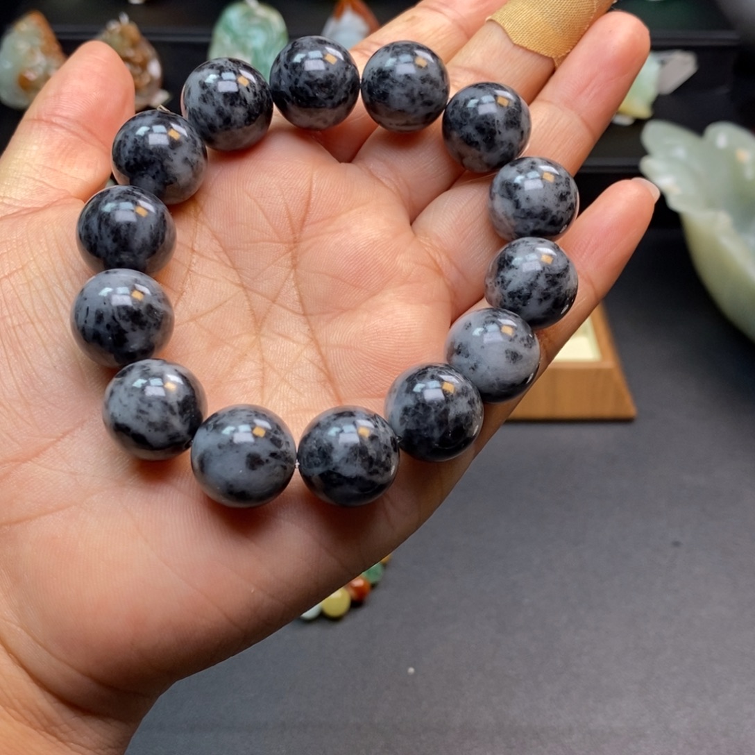 翡翠未镶嵌毛衣链