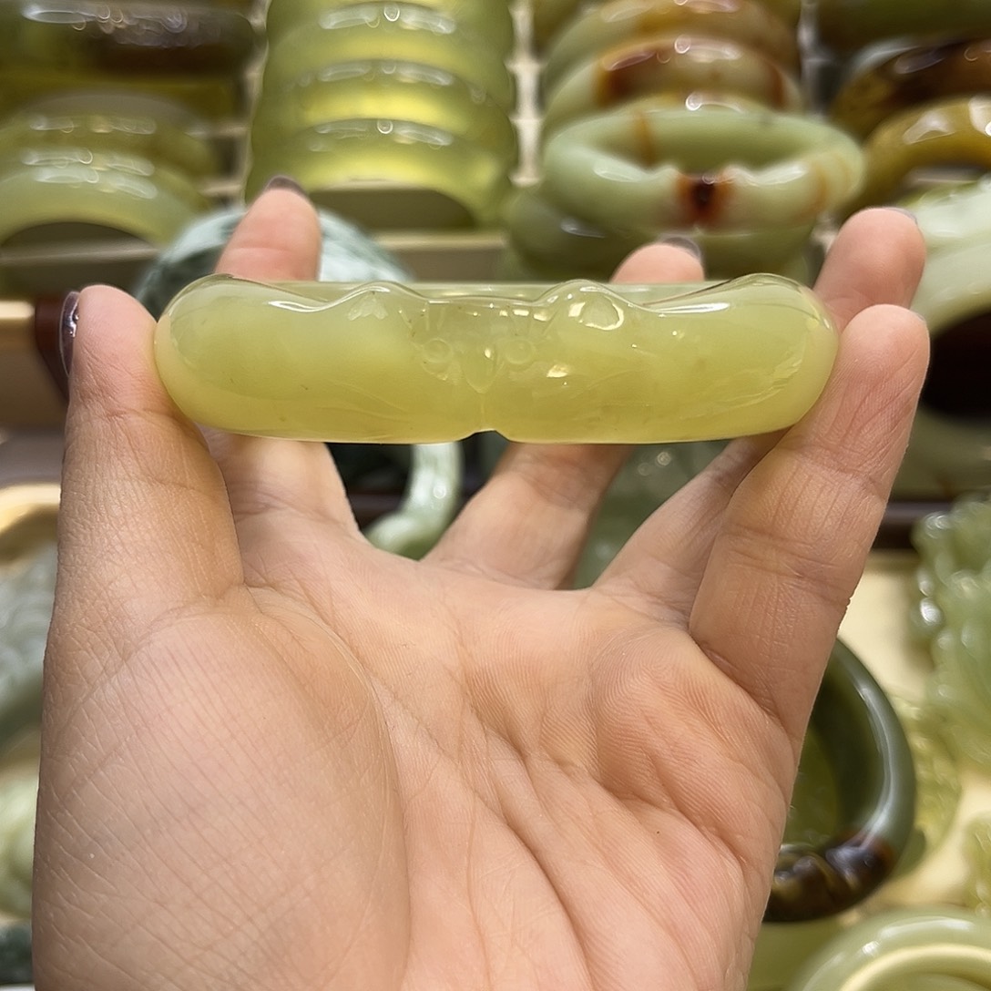 蛇纹石玉未镶嵌手镯4号60.4果冻