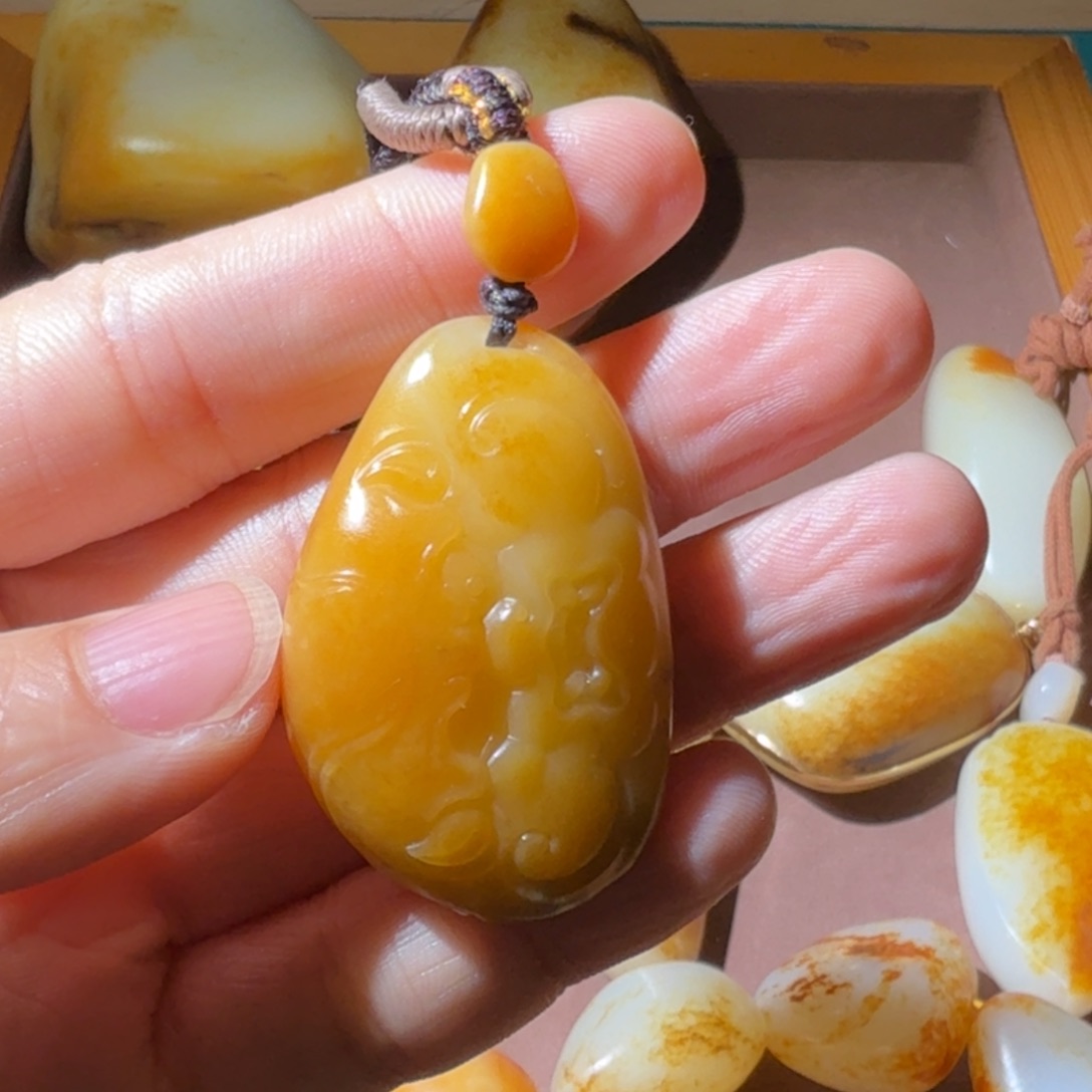 和田玉未镶嵌挂件