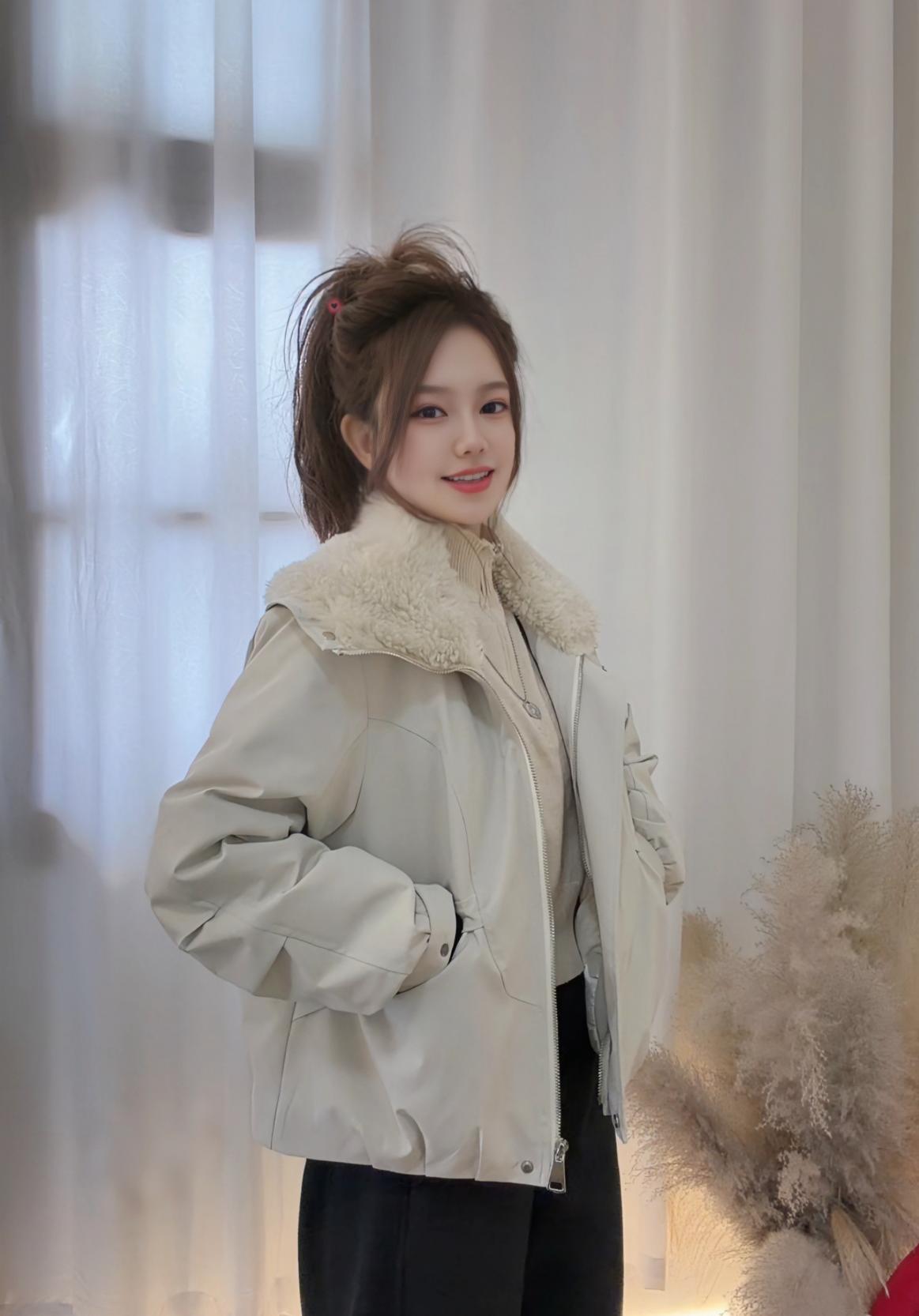 【90白鸭绒】冬天短款翻领休闲百搭羽绒服2025新款轻薄保暖外套