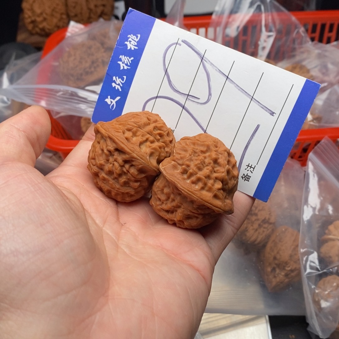 文玩核桃吊坠40玉枕