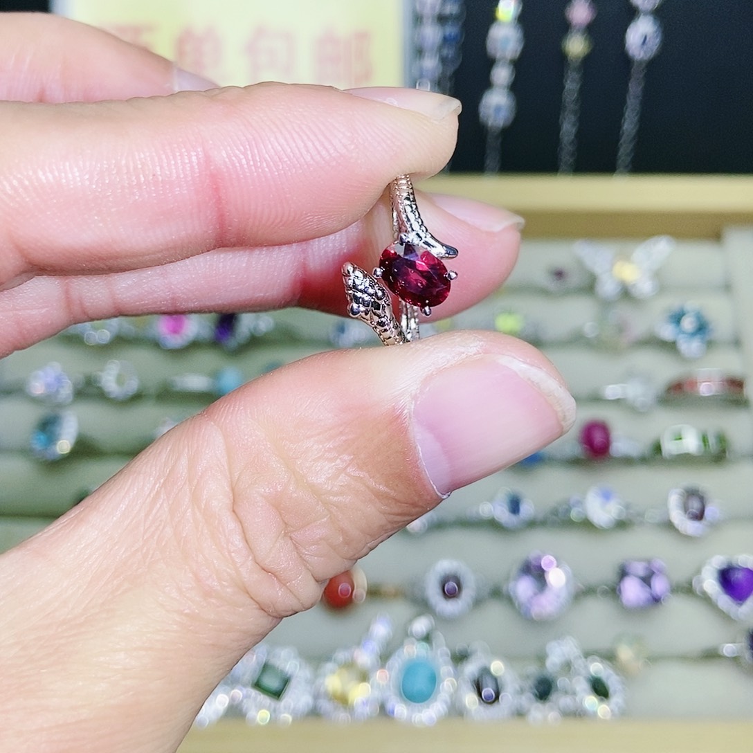 【闪购商品】未镶嵌戒指石榴石