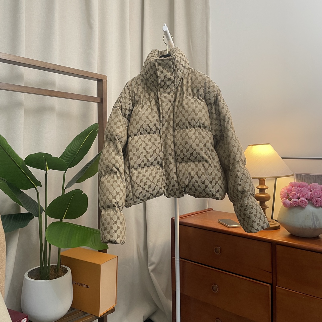 95新 Balenciaga/巴黎世家 青奢荟/34码/卡其满花短款棉服//67864