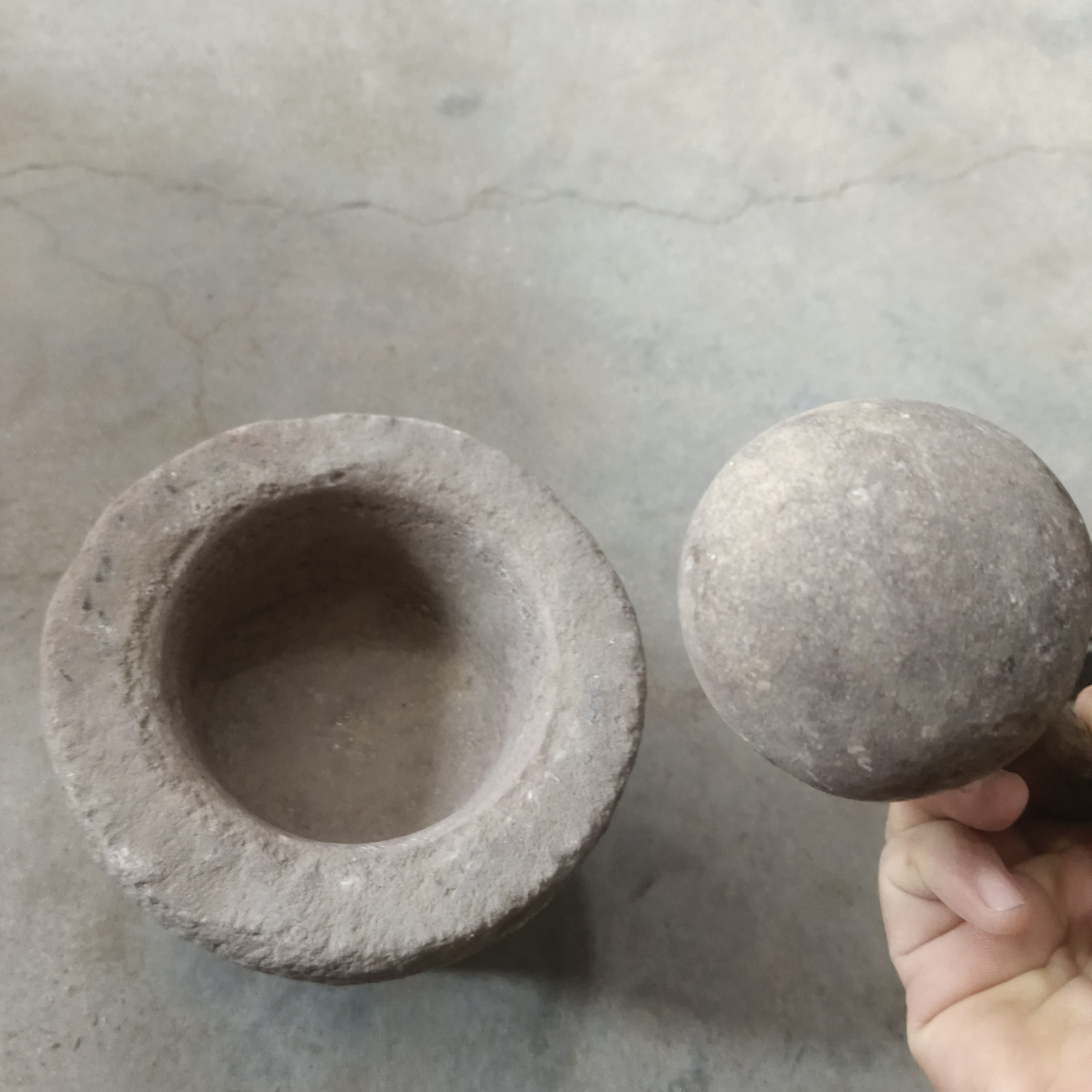 手动红石捣蒜器一套，品相如图
