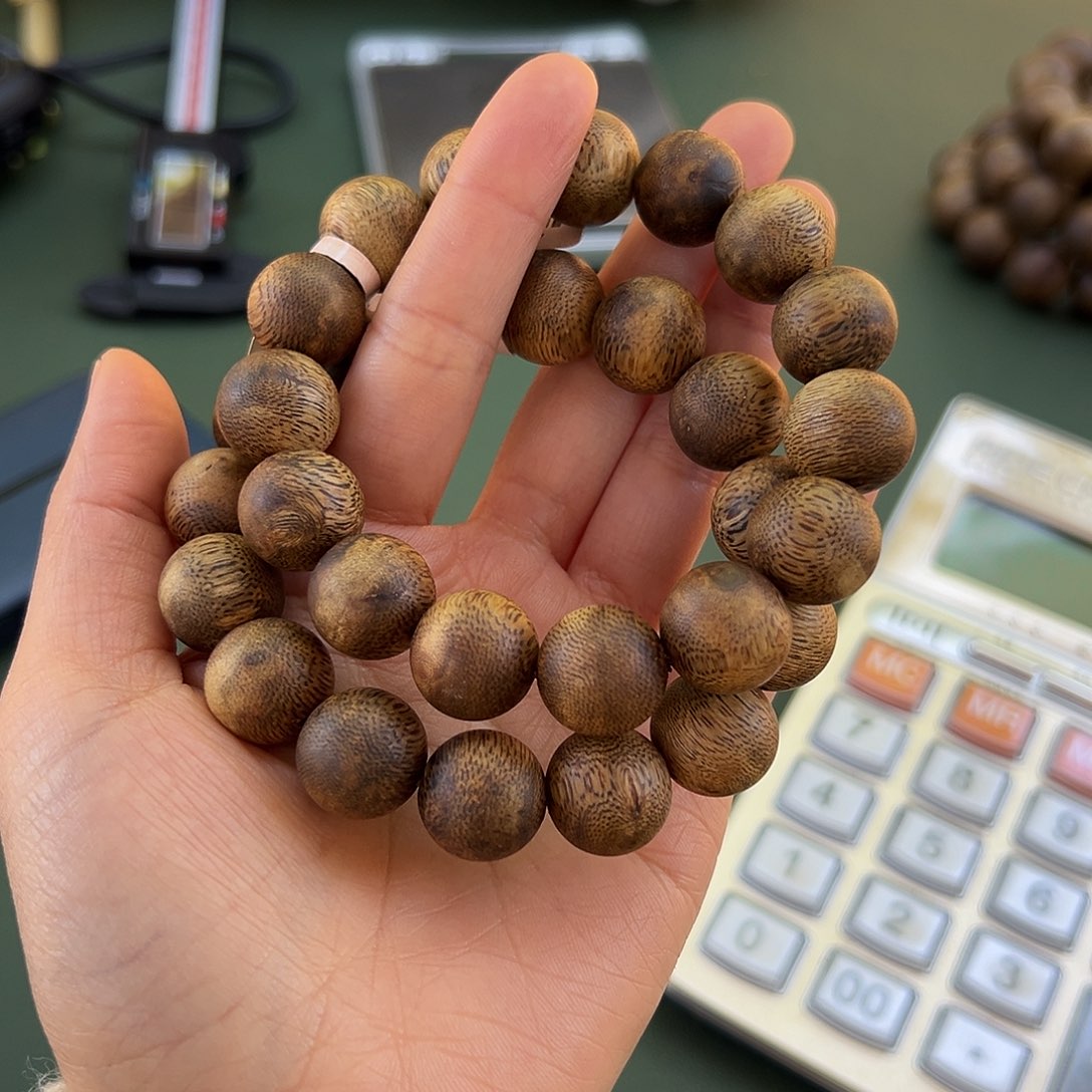 沉香手串白棋15克1.5多样性发一条