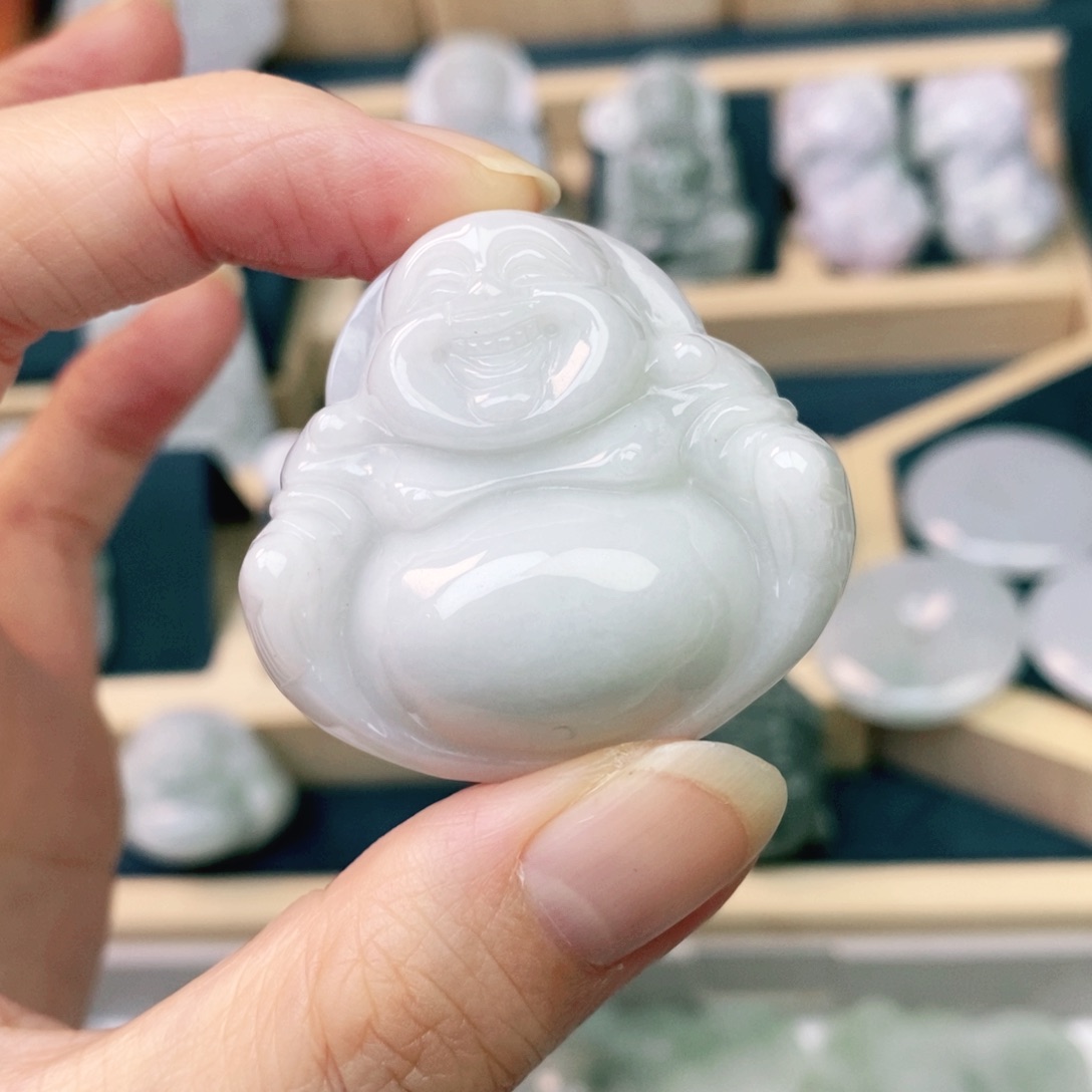 颈饰未镶嵌翡翠佛公