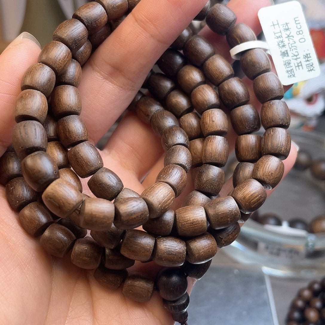 沉香手串富森红土老料
