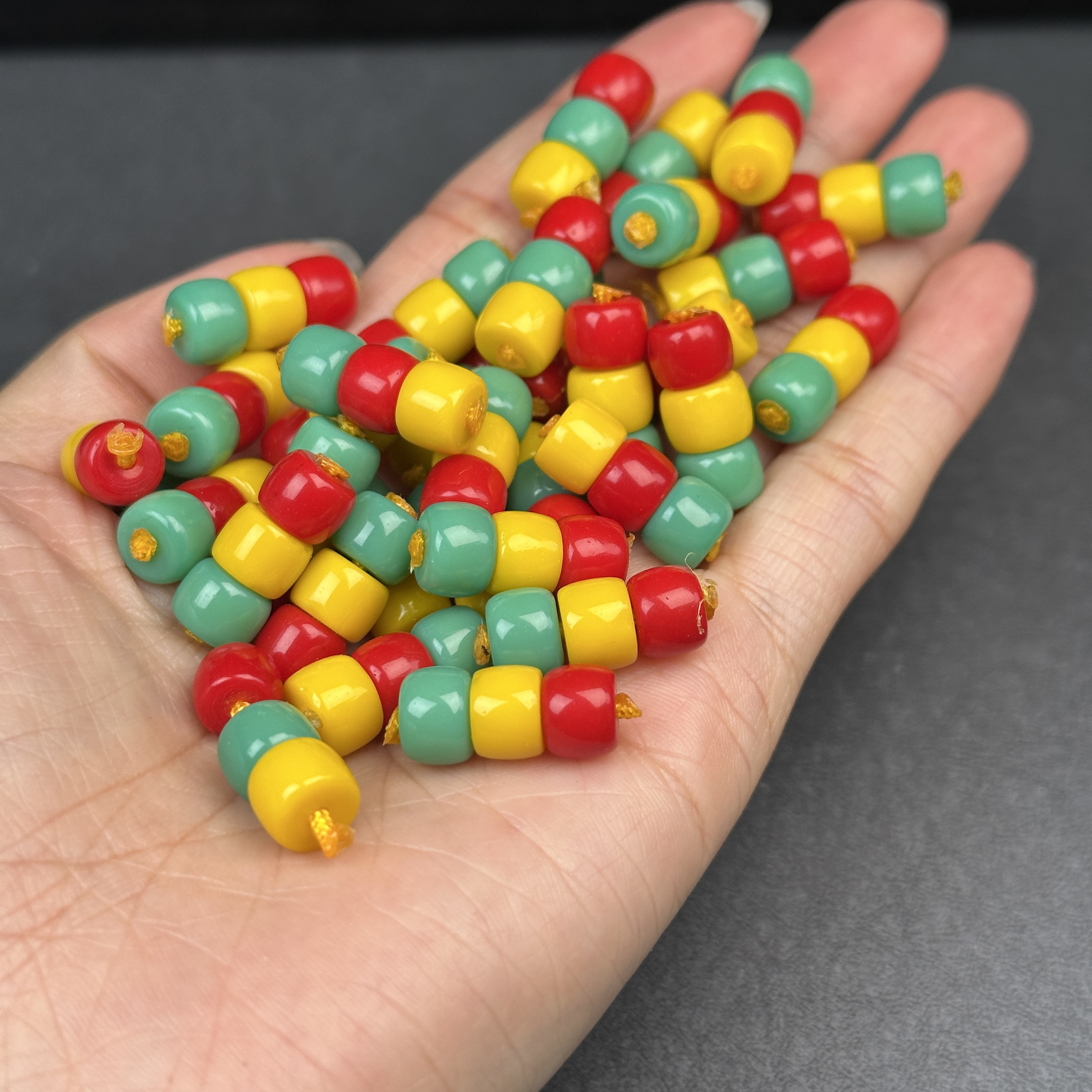 N071琉璃配饰一组 红绿灯约8mm 随机一组发货