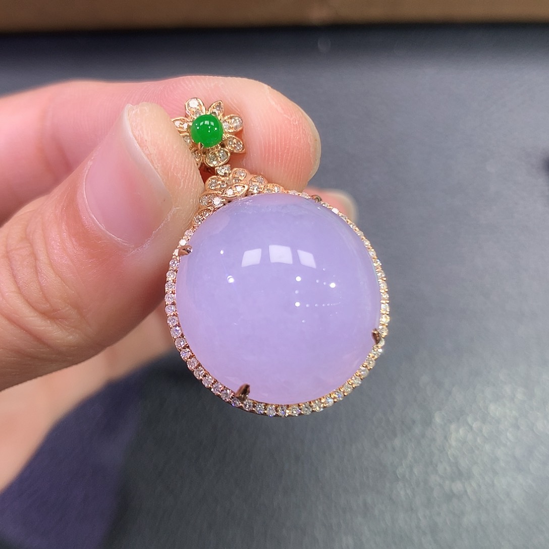 翡翠吊坠(赠链)18K金镶嵌