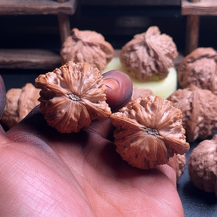 掌***神吊坠文玩核桃文玩核桃文玩核桃