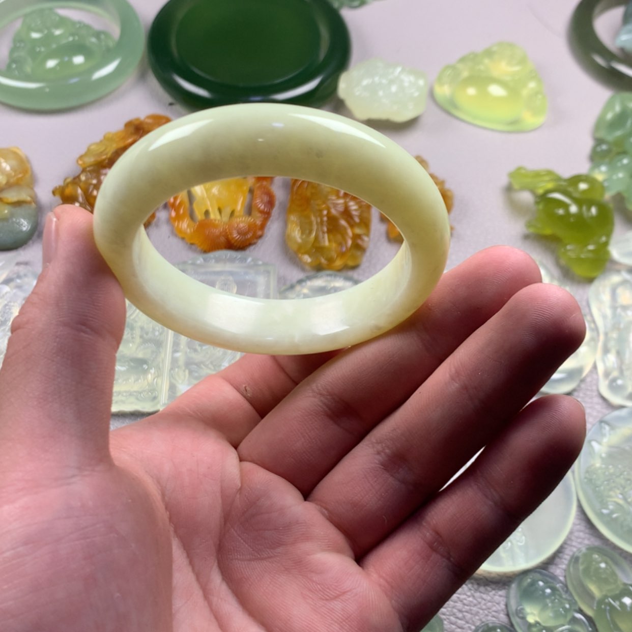 【闪购商品】蛇纹石玉未镶嵌岫玉瑕