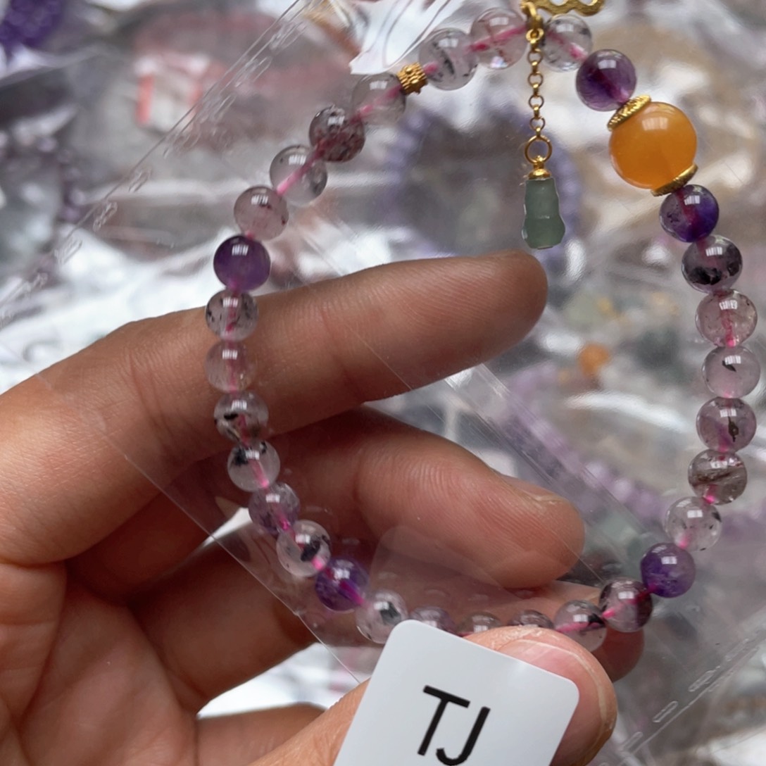 水晶多样性发一只未镶嵌