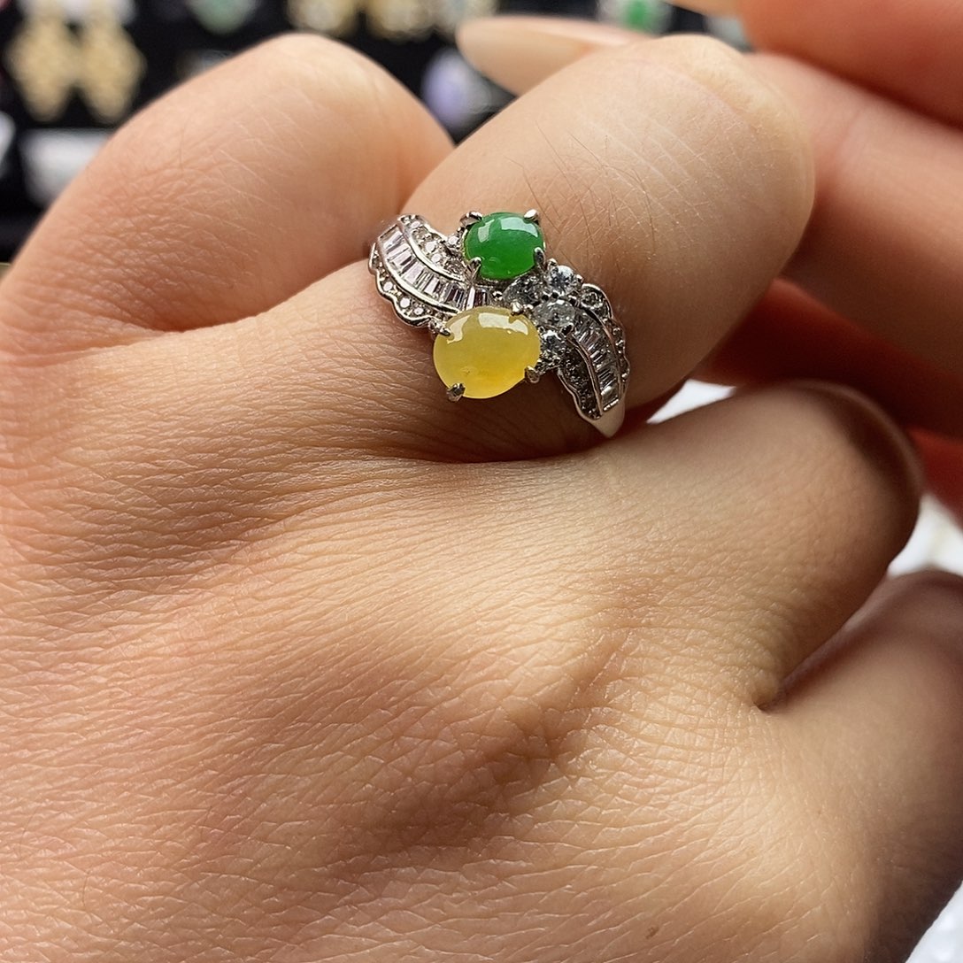 翡翠未镶嵌戒指翡翠