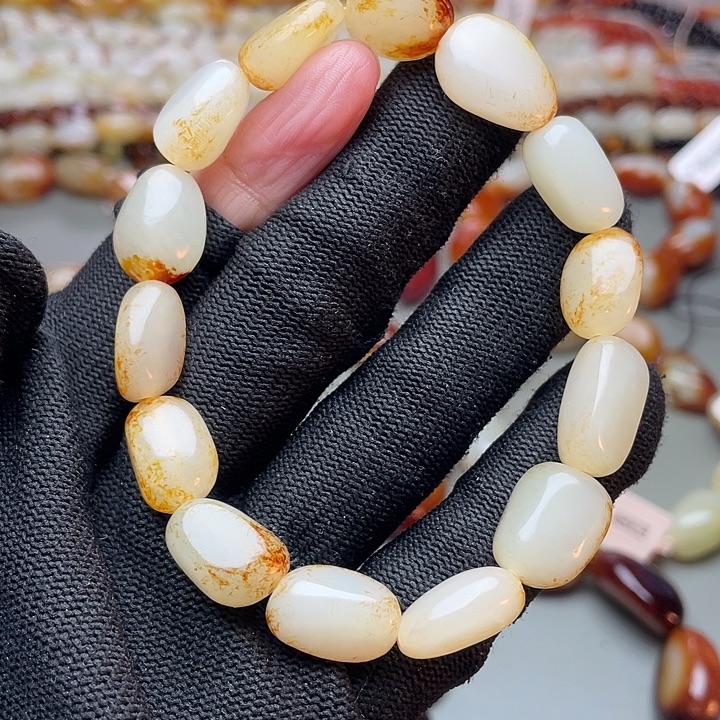 和田玉未镶嵌手链