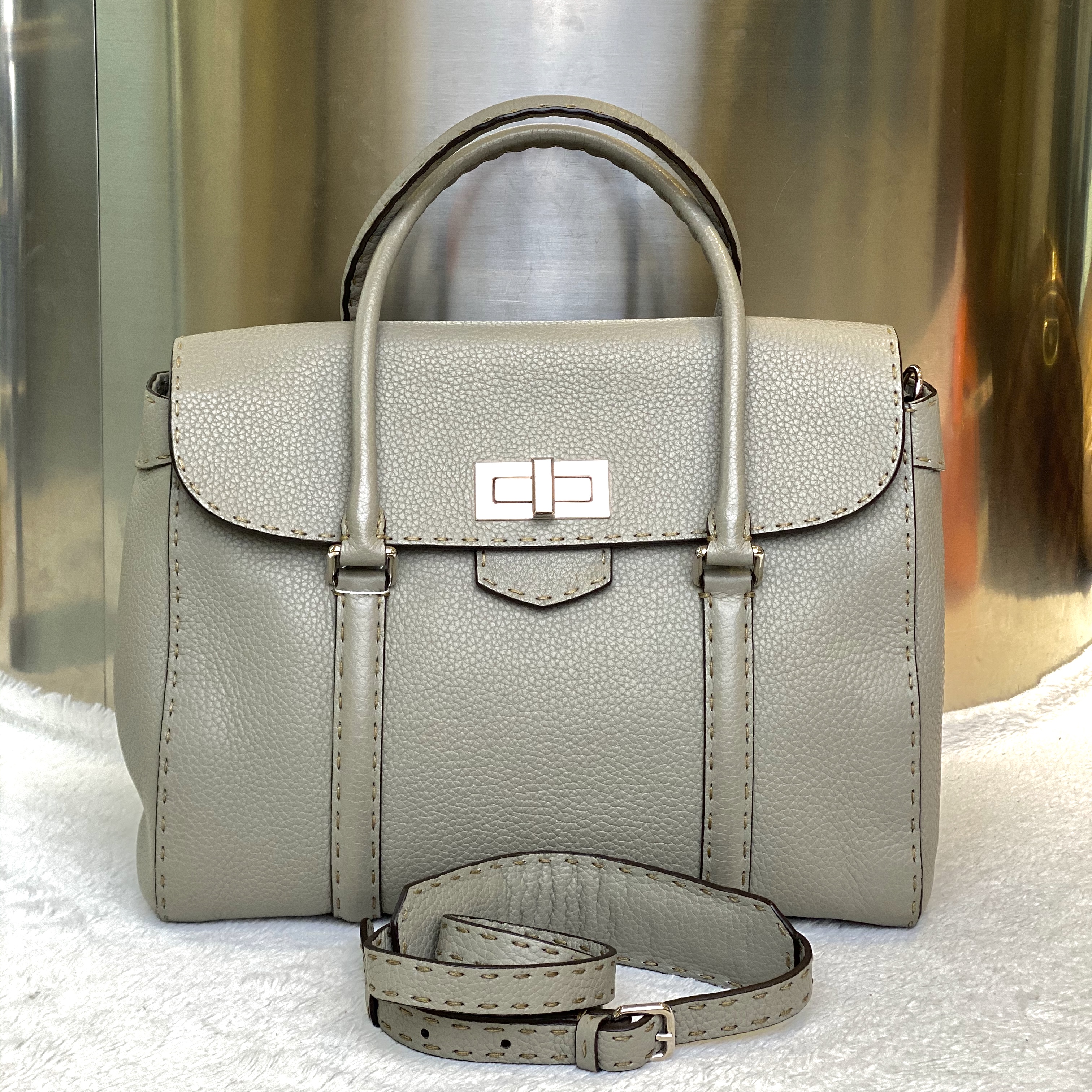 99新 FENDI/芬迪 古有98新芬迪大象灰公文包9918