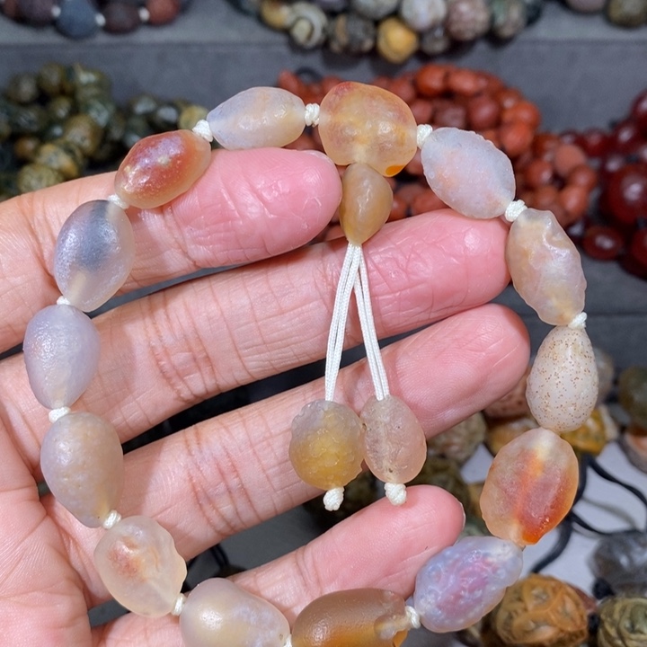 未镶嵌玛瑙/玉髓珠宝奇石