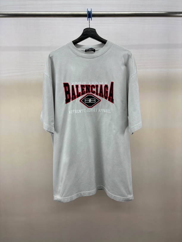 99新 Balenciaga/巴黎世家 水洗灰蝙蝠短袖/S码/N0552