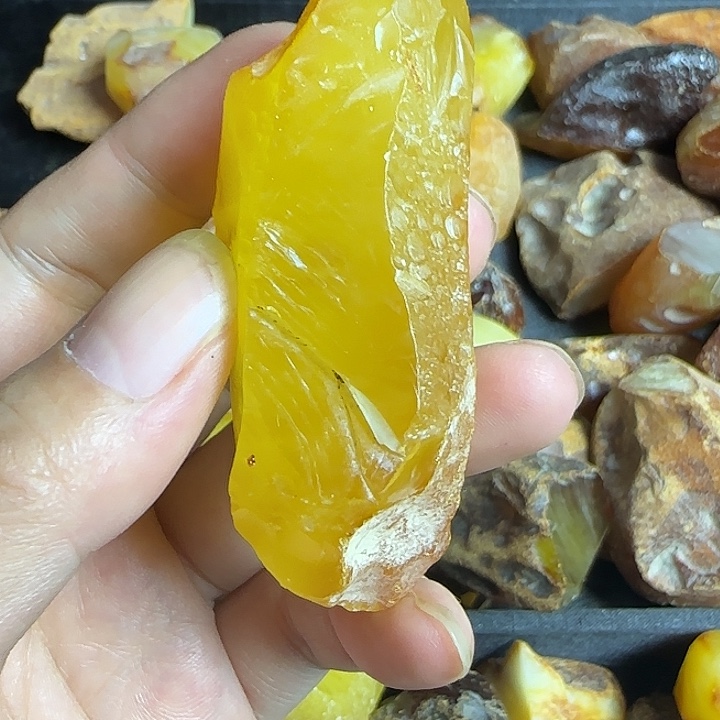 定制琥珀未镶嵌珠子l料