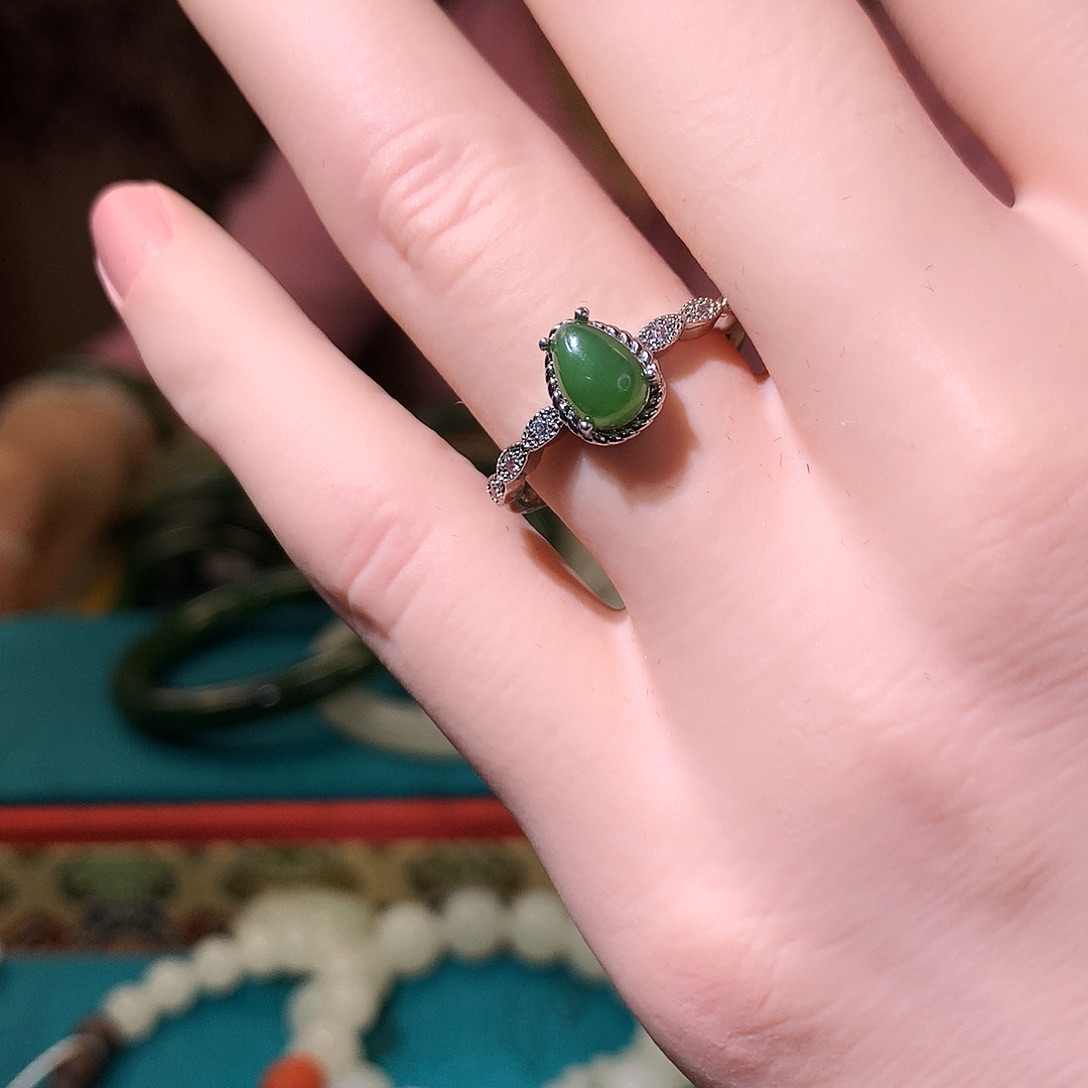 合金戒指和田玉（碧玉）