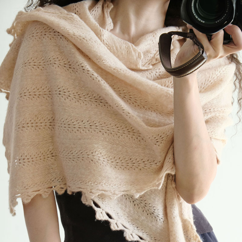 COSHILY   新品上新  百分百羊绒 针织镂空花边仙女款围巾 小披肩