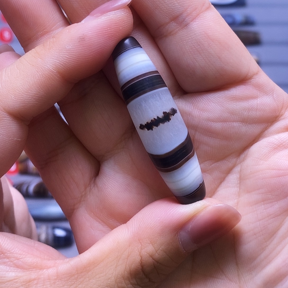 玛***授玛瑙/玉髓未镶嵌颈饰