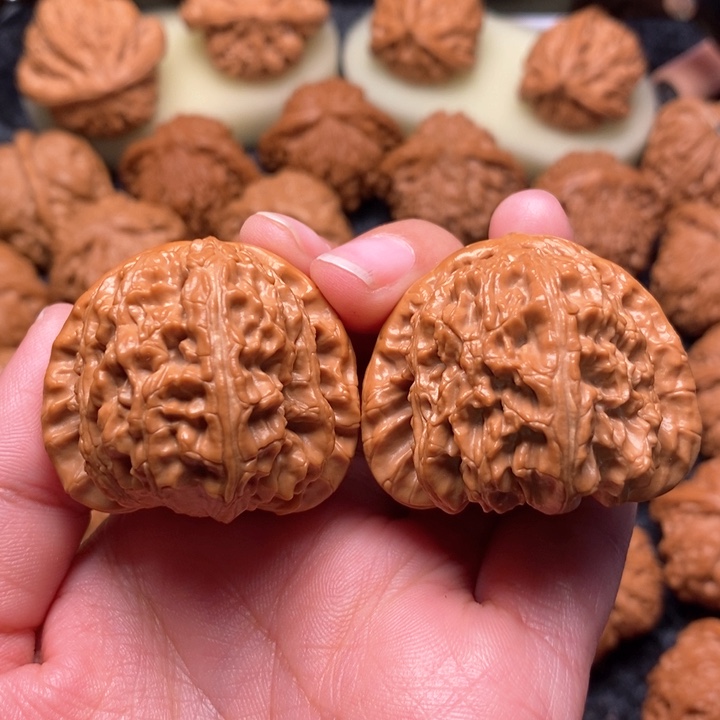 文玩核桃把件精品球白40