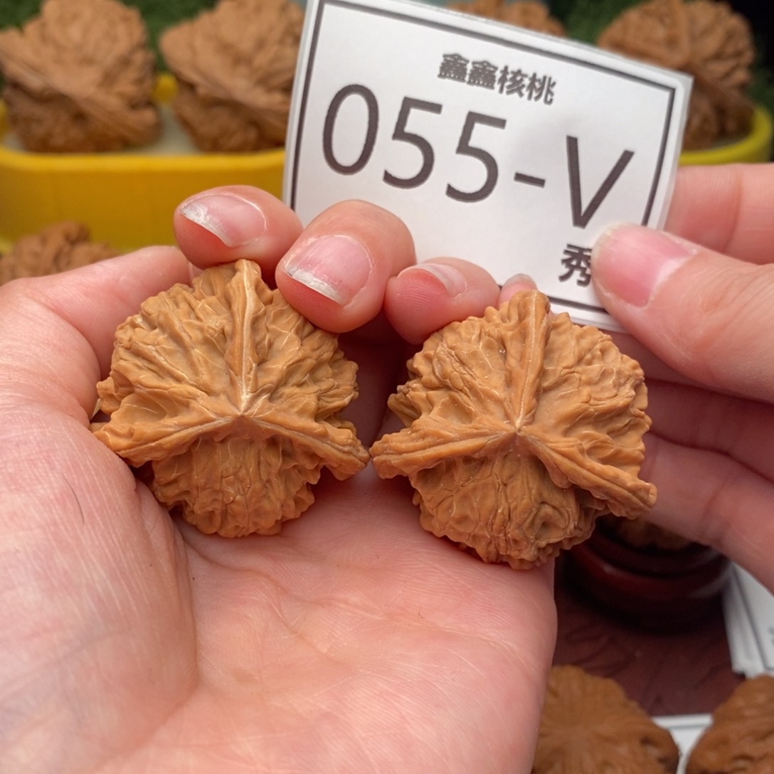 文玩核桃把件盘山奔37