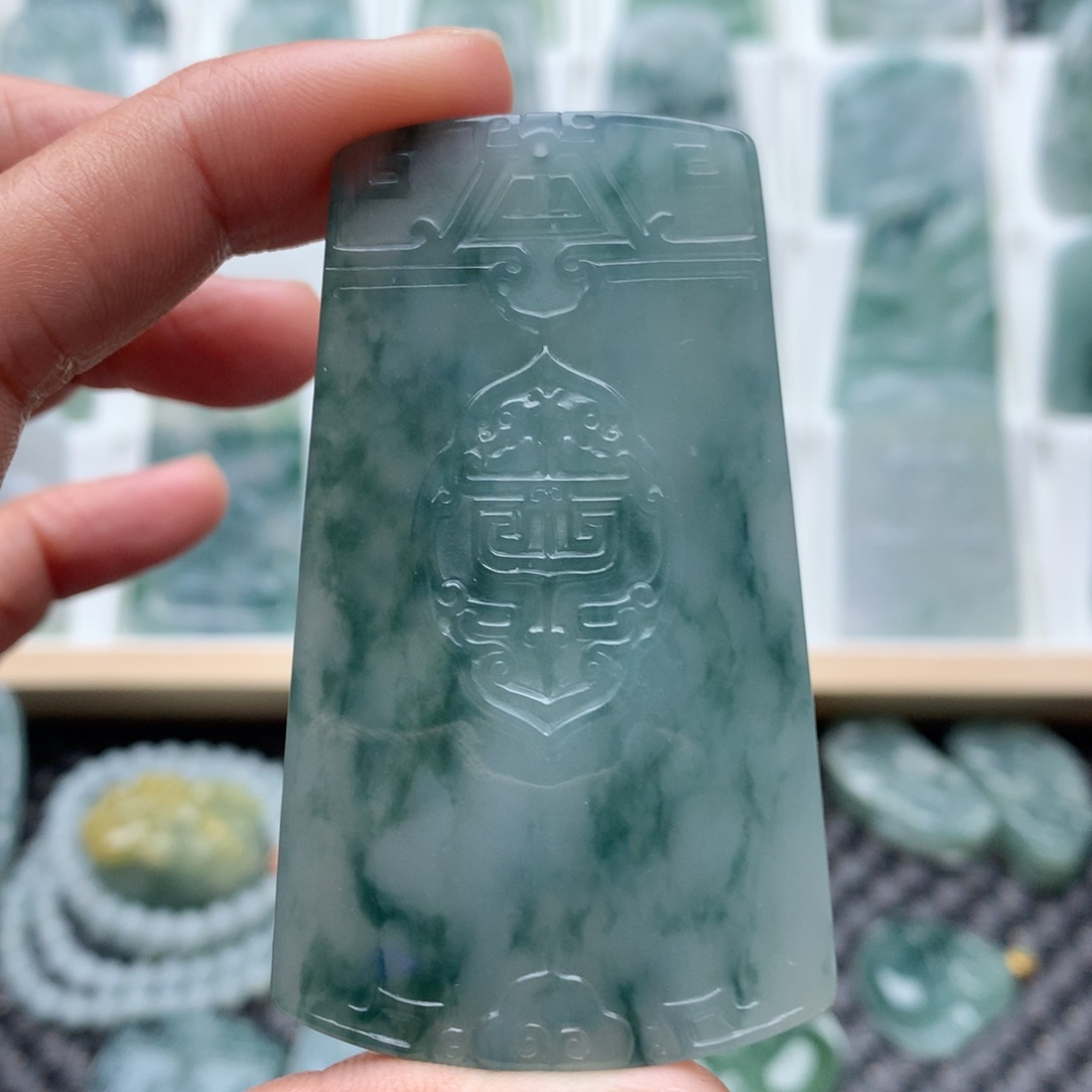 翡翠18K金镶嵌吊坠(不含链)无事牌