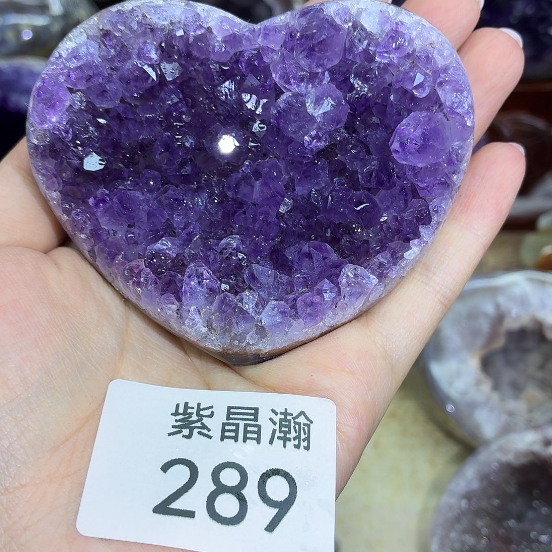 未镶嵌水晶大型摆件（非配饰）