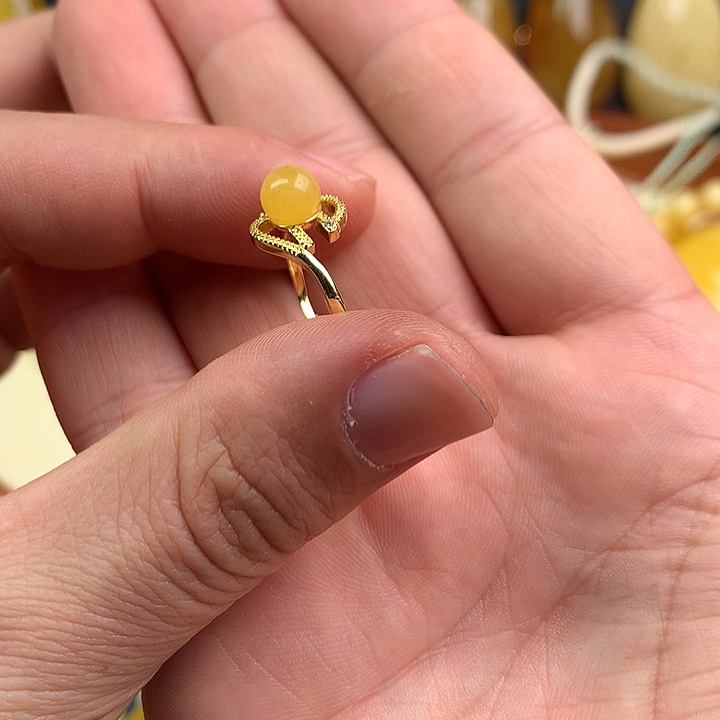 琥珀未镶嵌裸石0000000