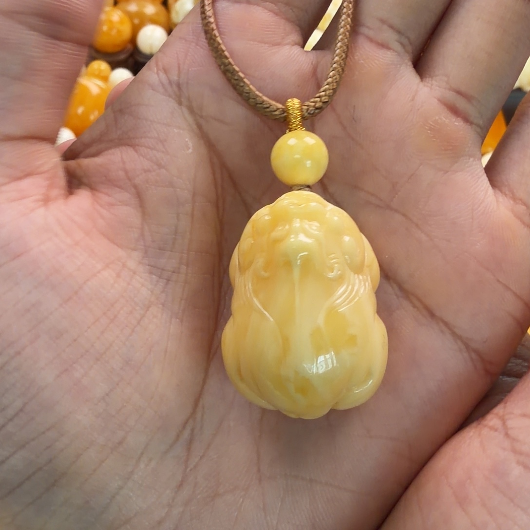 琥珀未镶嵌珠宝奇石12g