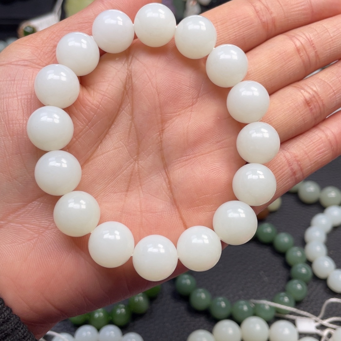 和田玉未镶嵌手链