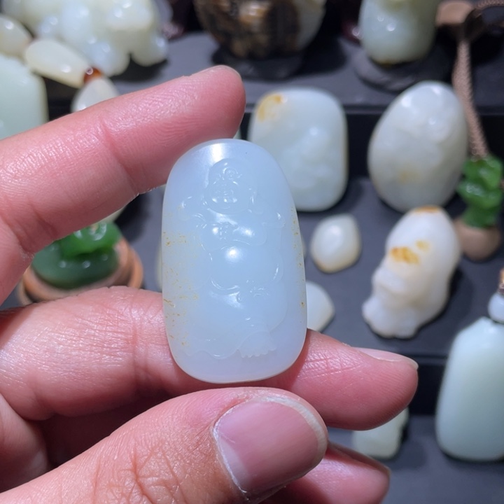 和田玉颈饰未镶嵌大*