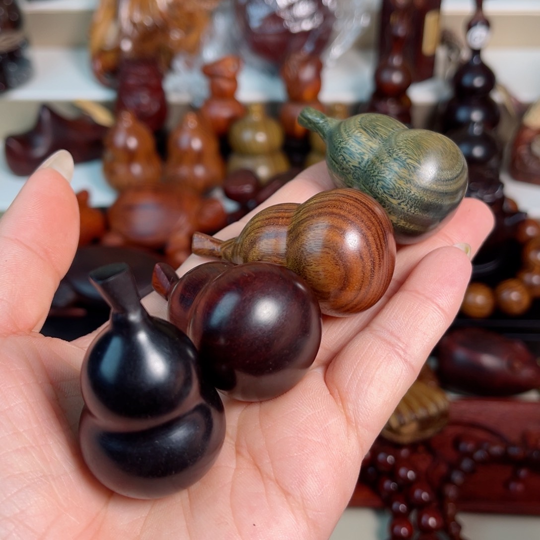 非洲紫檀（红花梨）四个葫芦