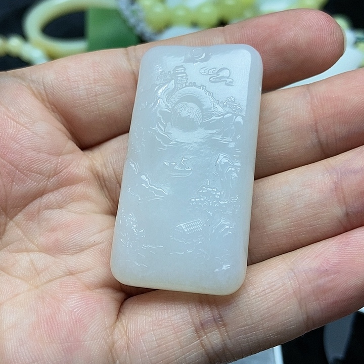 和田玉颈饰未镶嵌