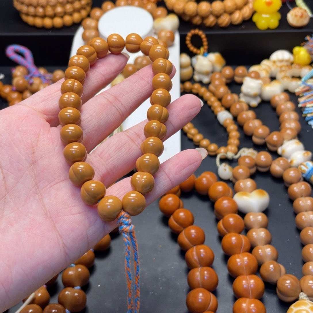 峰***、吊坠猴头核桃全品屁桃