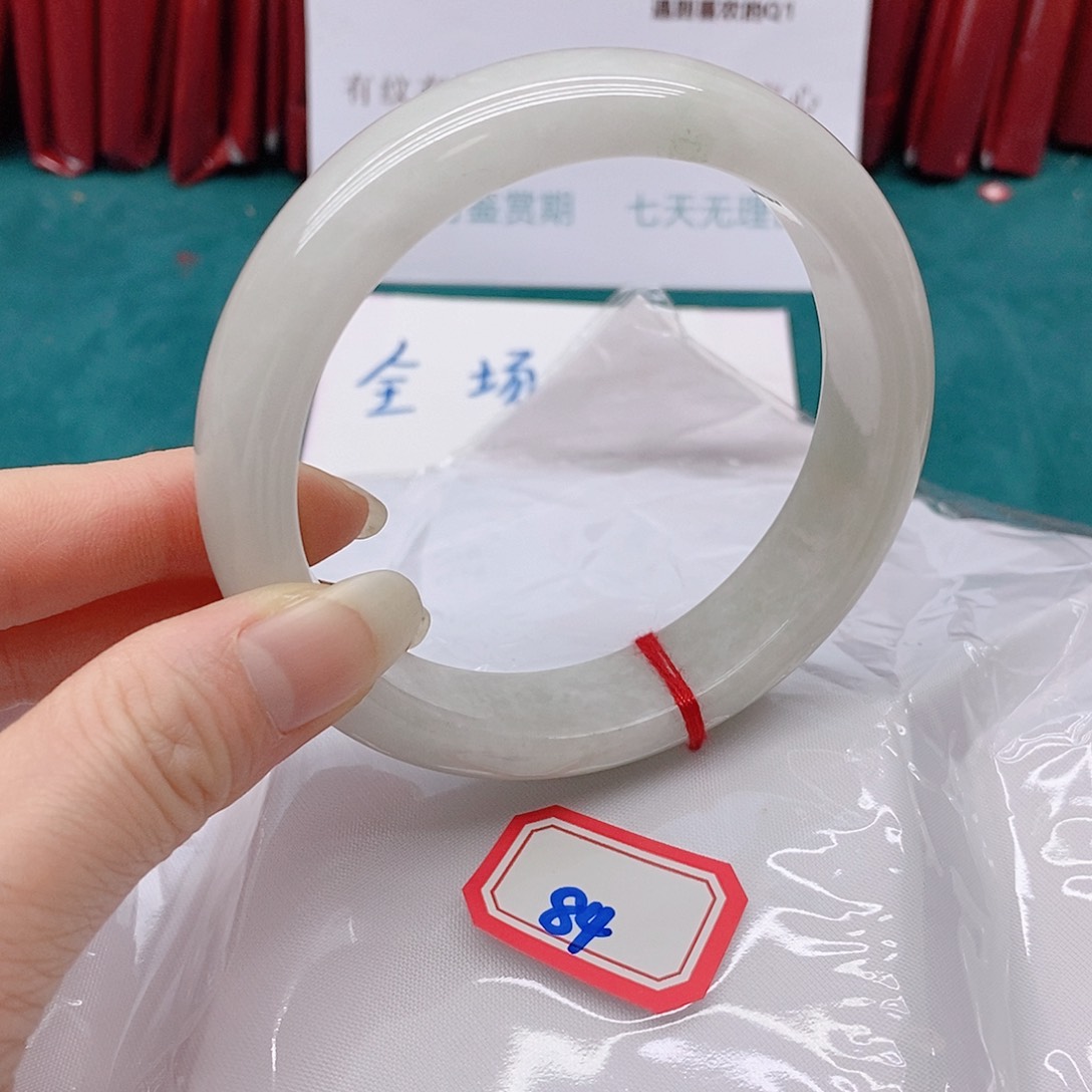 翡翠手镯未镶嵌s****e84444444