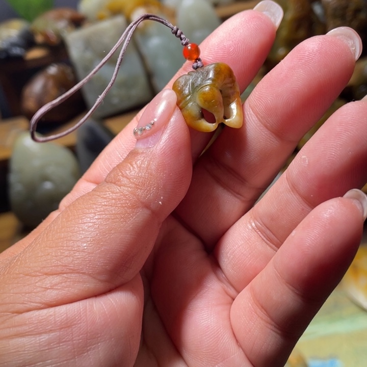 和田玉（子料）未镶嵌颈饰