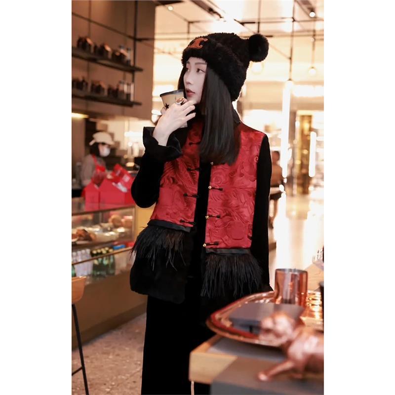 新中式国风唐装新年本命年红色刺绣拼接马甲上衣两件套女2024秋冬