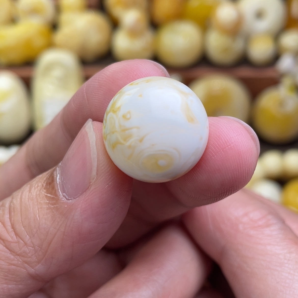 【闪购商品】琥珀裸石未镶嵌18➕