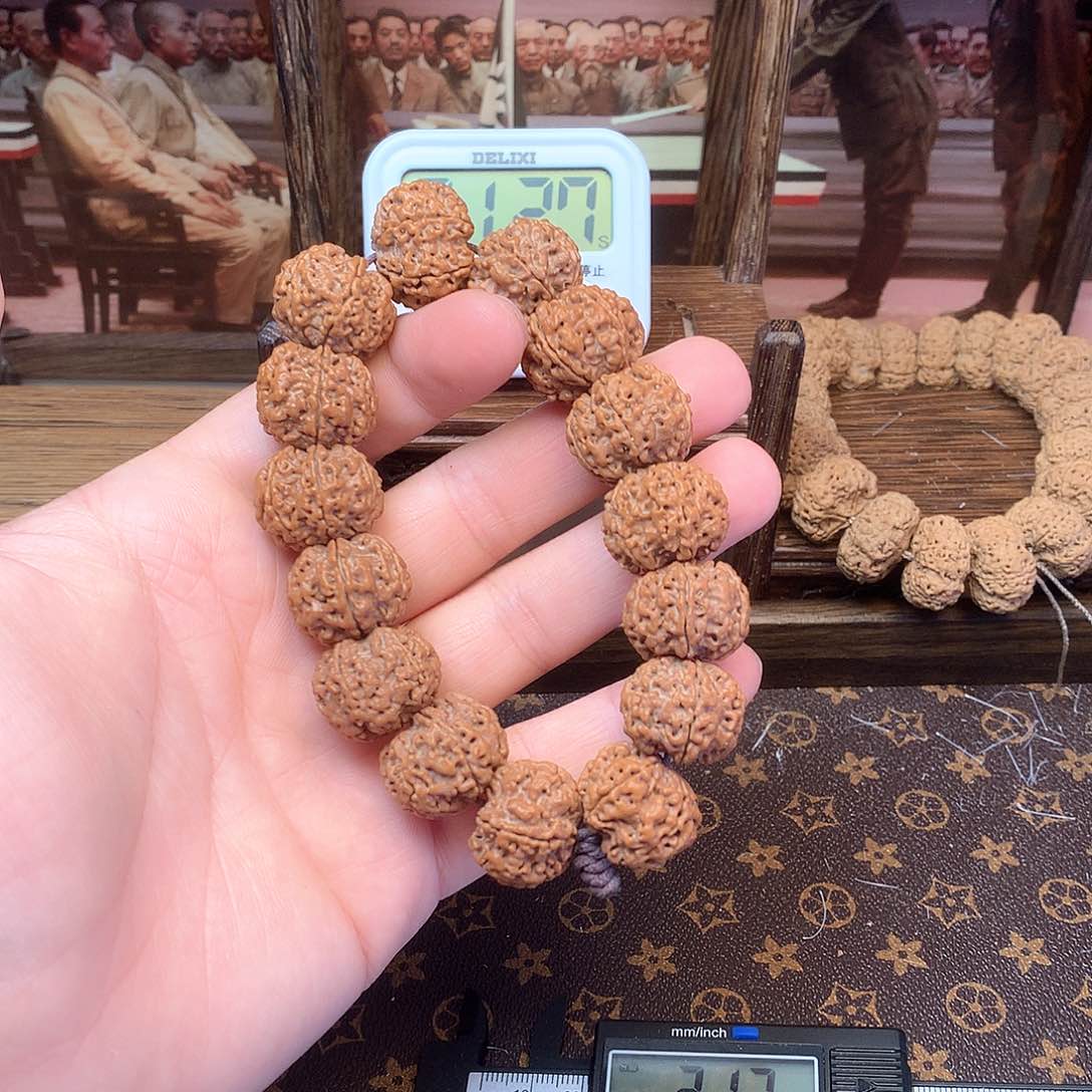 金刚菩提吊坠20。         