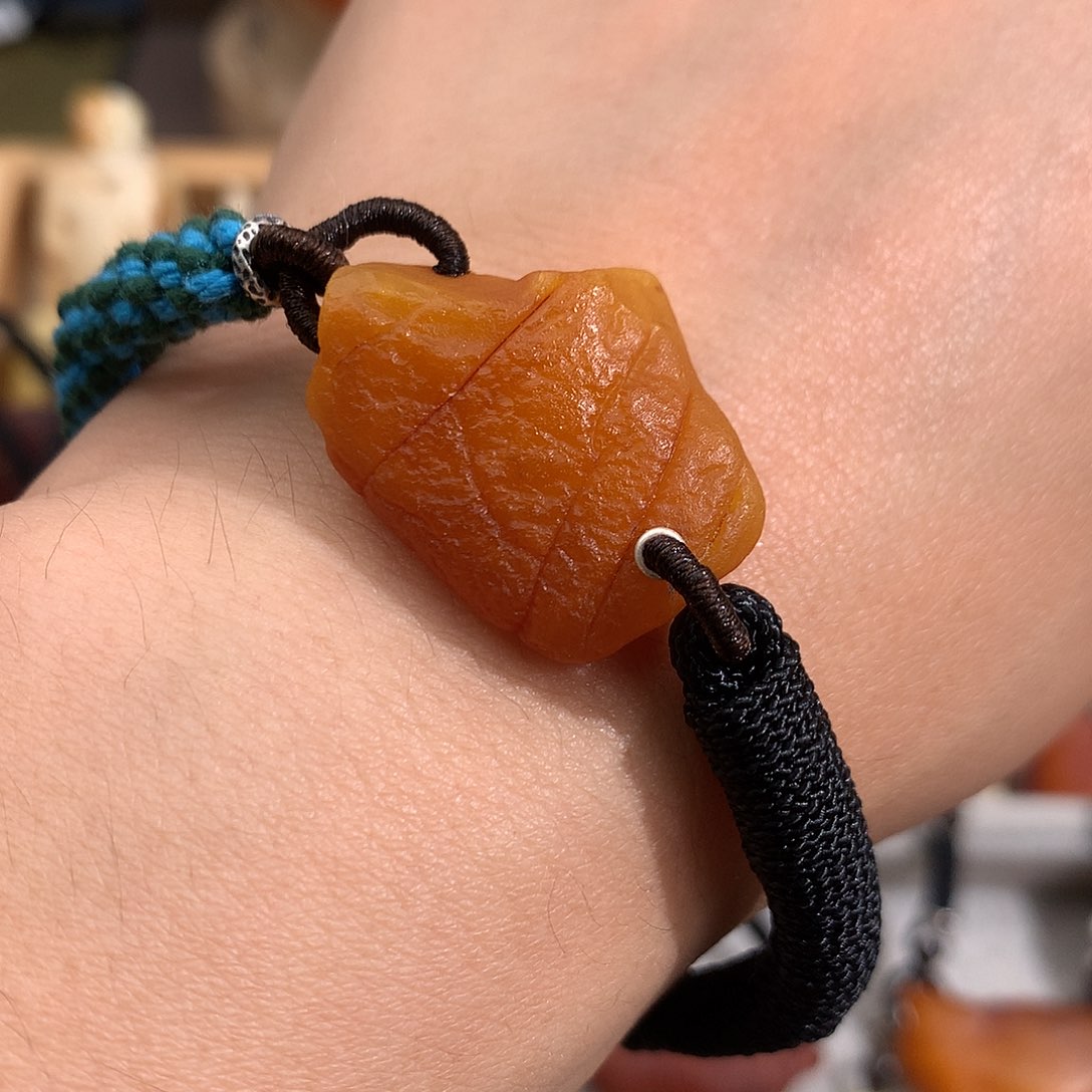 蜜蜡裸石未镶嵌你